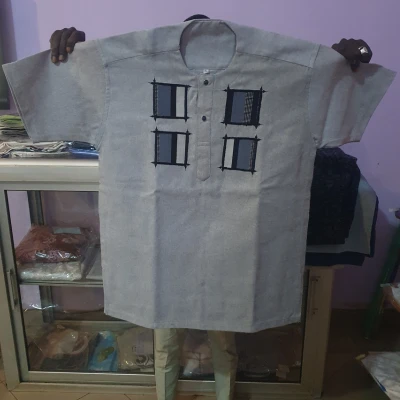 Chemises et Costumes Homme Sur Mesure – Tissus de Qualité au Bénin et au Mali