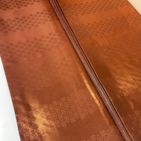 Bazin de Qualité Supérieure – Tissus Traditionnels Haut de Gamme